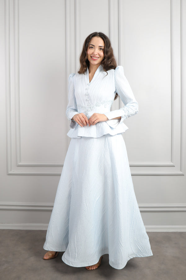 Önü Düğme Detaylı Boncuk İşlemeli Etek Takım Mavi