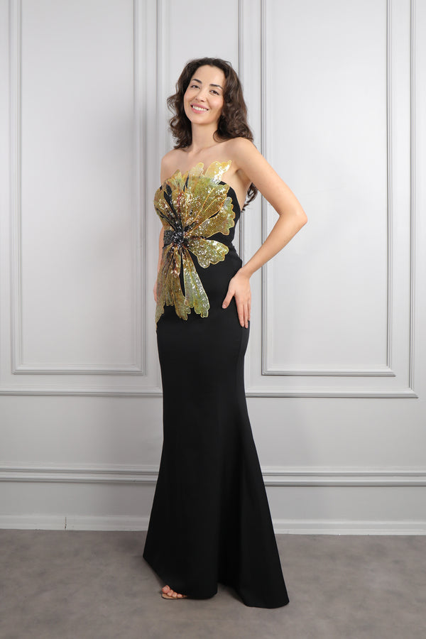 Straplez Önü Çiçek Detaylı Abiye Siyah