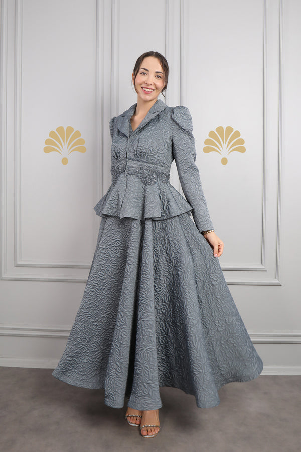Peplum Ceketli Beli Boncuk İşlemeli Jakarlı Elbise Takım Gri