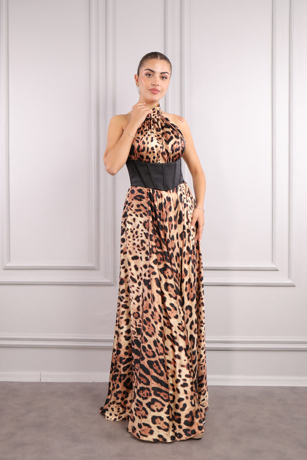 Halter Yaka Sırtı Bağlamalı Beli Korse Detaylı Leopar Desenli Yırtmaçlı Abiye Orijinal