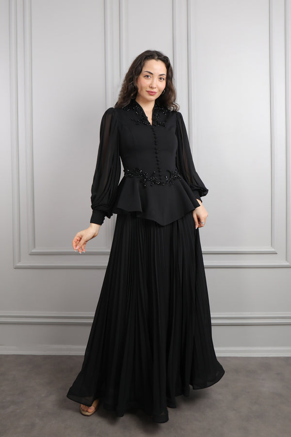 Önü Düğmeli Boncuk İşlemeli Pileli Etek Takım Siyah