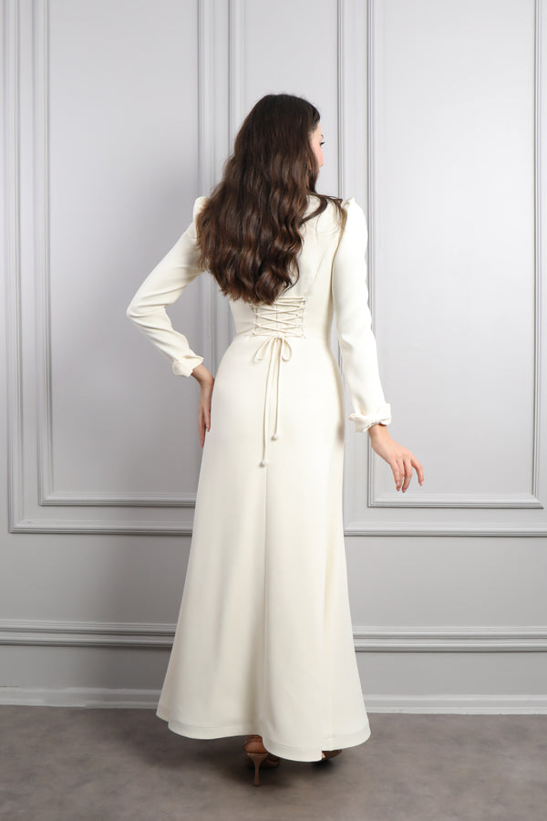 Önü Fiyonk Detaylı Boncuk İşlemeli Elbise Ekru