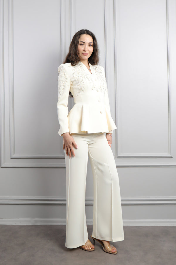 Ceketi Boncuk İşlemeli Sırtı Bağlamalı Pantolon Takım Ekru