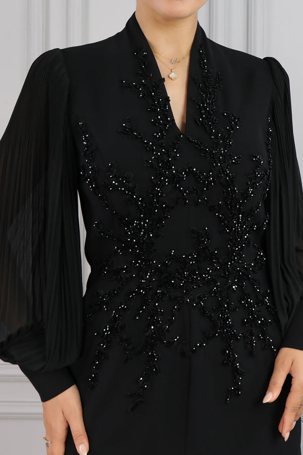 Önü Boncuk İşlemeli Balon Kol Elbise Siyah