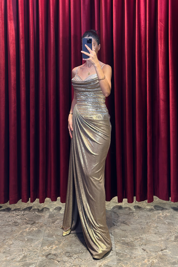 Askılı Kalp Yaka Boncuk İşlemeli Drapeli Abiye Gold