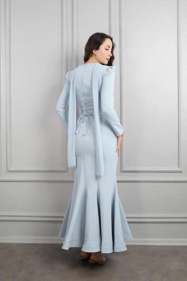 Kare Yaka Çiçekli Fular Detaylı Elbise Mavi