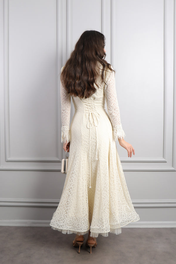 Bebe Yaka Boncuk İşlemeli Çanta Aksesuar Detaylı Dantel Elbise Kemik