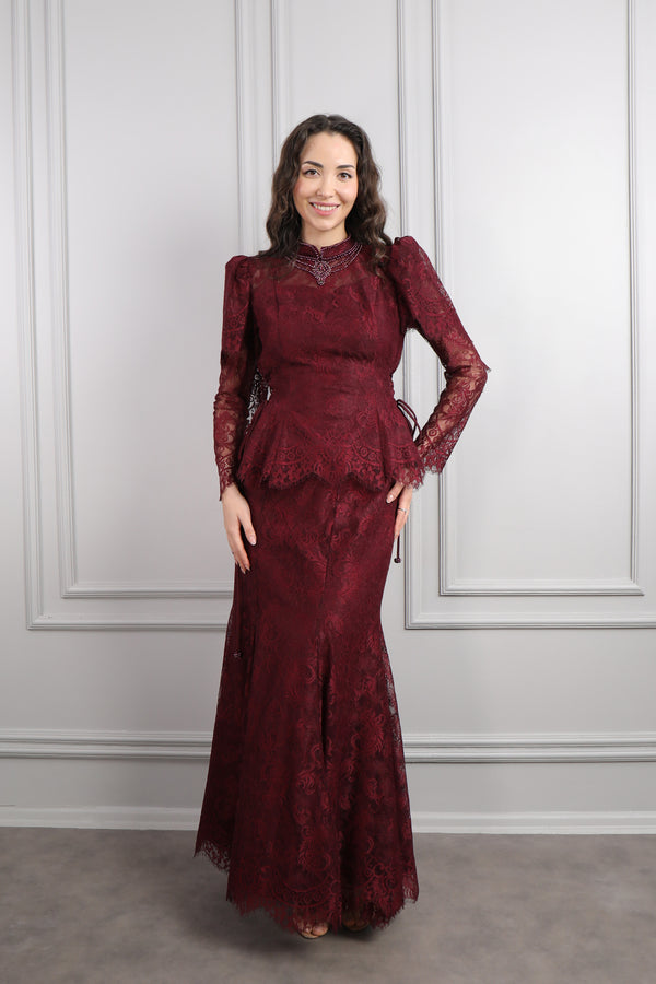 Hakim Yaka İnci İşlemeli Dantelli Etek Takım Vişne