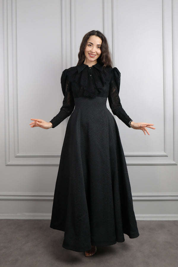 Gömlek Yaka Fırfır Detaylı Dantelli Elbise Siyah