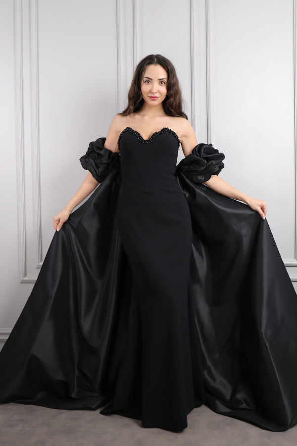 Straplez İnci İşlemeli Pelerin Detaylı Abiye Siyah