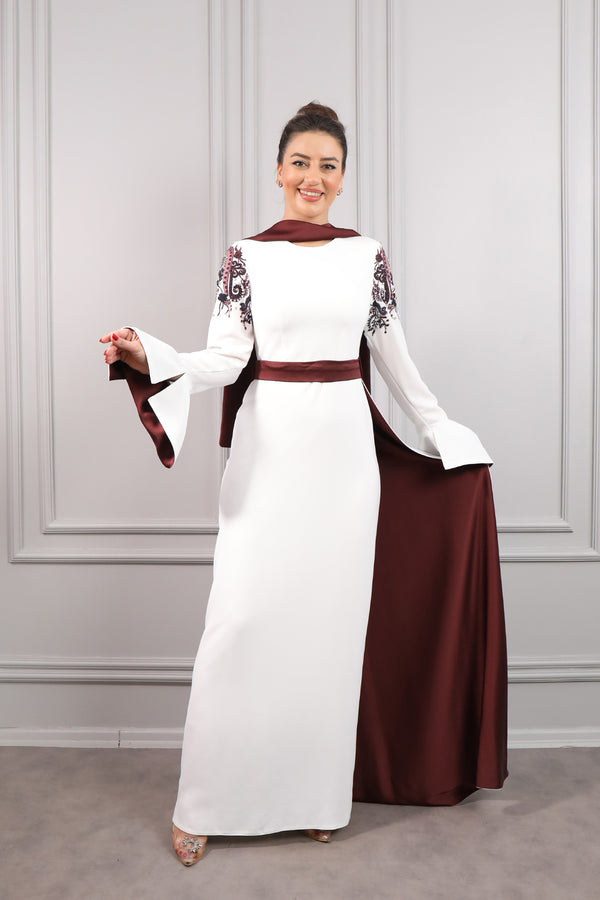 Beyaz Oval Yaka Omuzu İşlemeli Kolları Manşetli Tesettür Abiye
