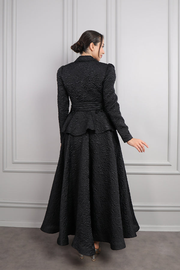 Peplum Ceketli Beli Boncuk İşlemeli Jakarlı Elbise Takım Siyah