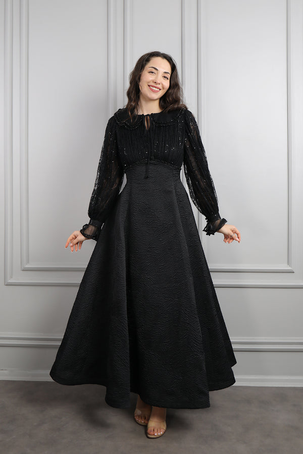 Bebe Yaka Boncuk İşlemeli Üstü Dantelli Elbise Siyah