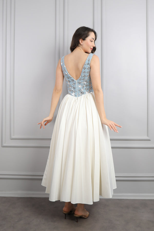 Kare Yaka Payet İşlemeli Abiye Ekru