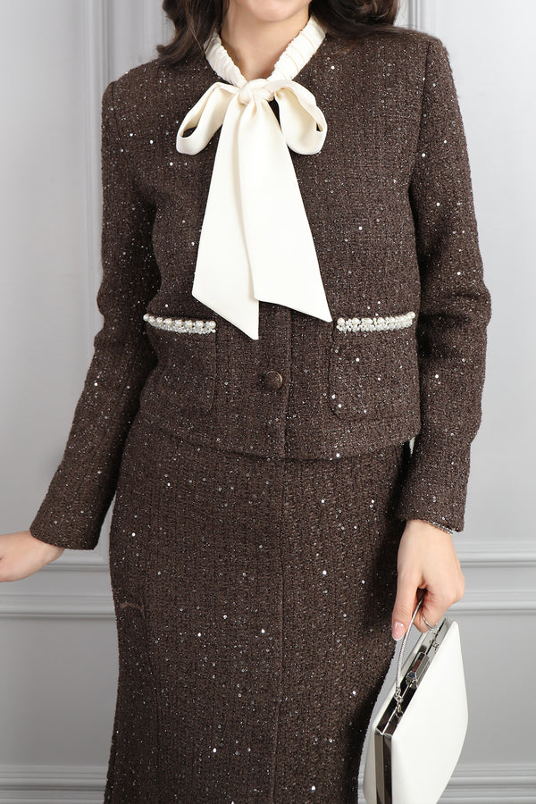 Yakası Bağlamalı Cepleri İnci İşlemeli Çanta Aksesuar Detaylı Tüvit Etek Takım Kahve