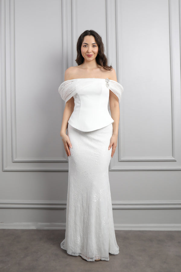 Kayık Yaka Taş Deatylı Dantelli Balık Model Abiye Krem