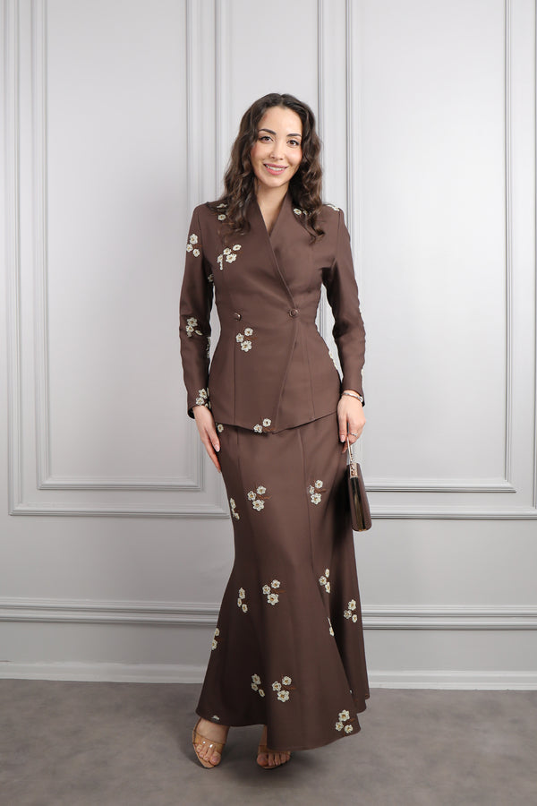 Boncuk İşlemeli Çanta Aksesuar Detaylı Etek Takım Kahve