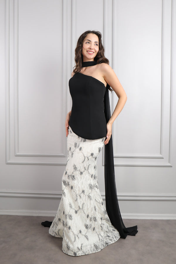 Straplez Fular Detaylı Dantelli Etek Takım Siyah-Kemik