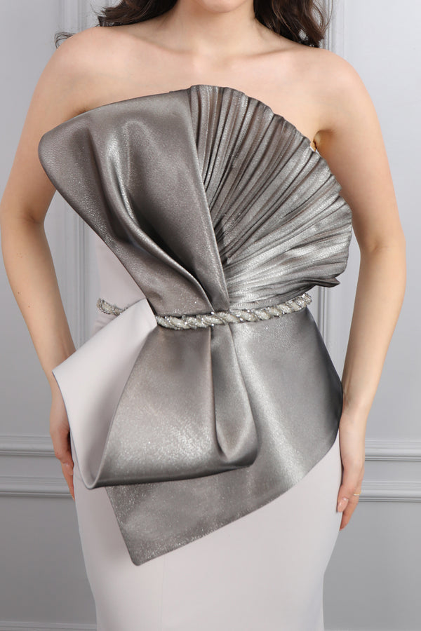 Straplez Önü Fiyonk Görünümlü Beli Boncuk İşlemeli Büyük Beden Abiye Taş