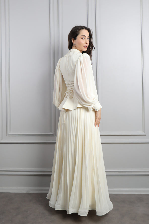 Önü Düğmeli Boncuk İşlemeli Pileli Etek Takım Ekru