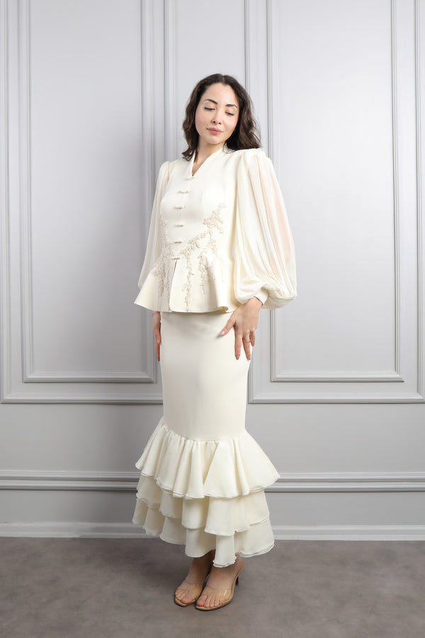 Önü Kurdele Detaylı Boncuk İşlemeli Etek Takım Ekru