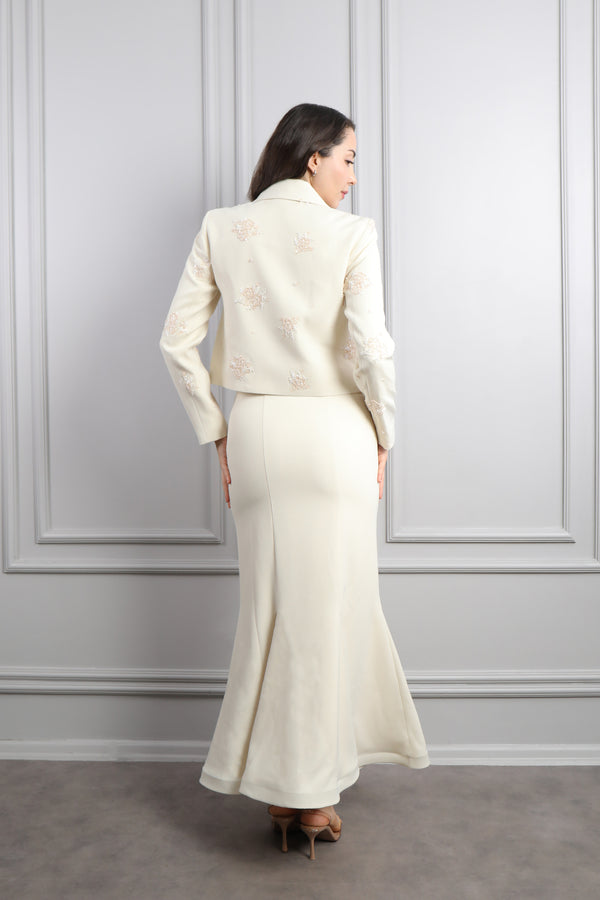 Yakası Bağlamalı Boncuk İşlemeli Etek Takım Ekru