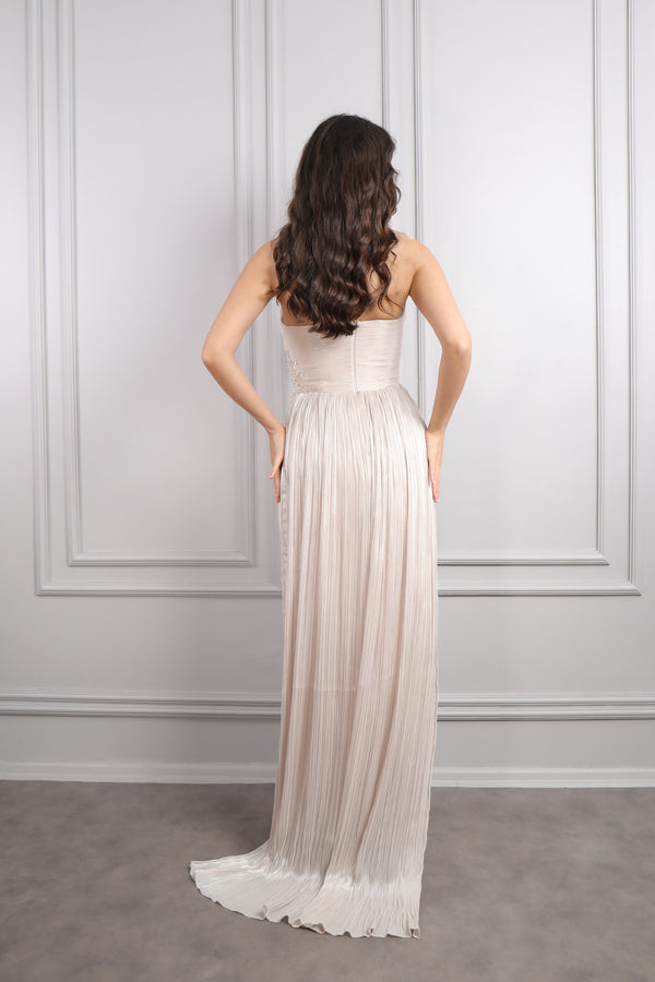 Straplez Beli Boncuk İşlemeli Pileli Şifon Abiye Bej