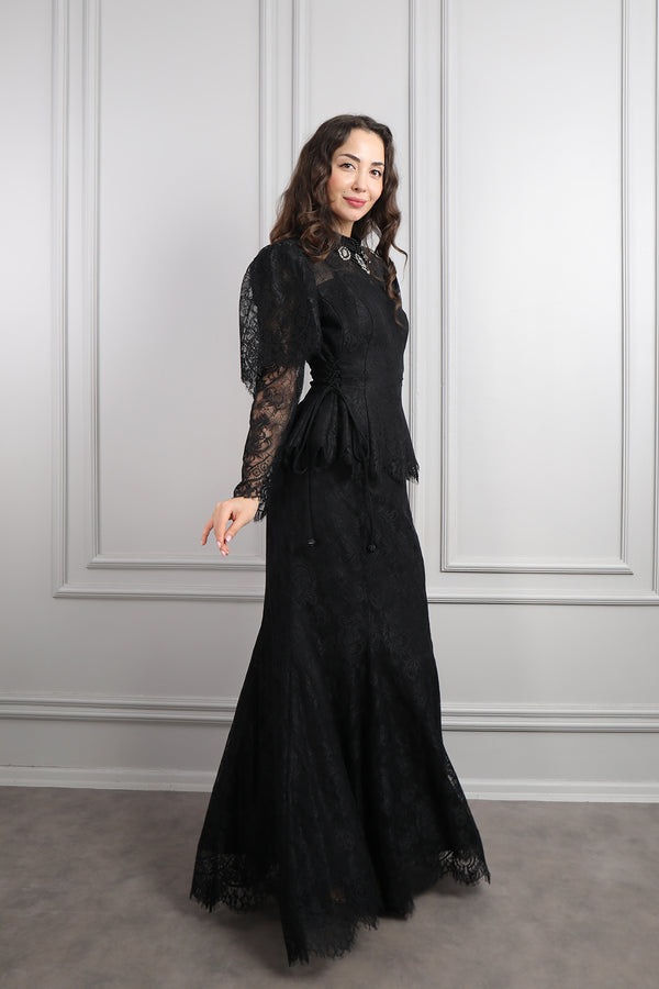 Hakim Yaka İnci İşlemeli Dantelli Etek Takım Siyah