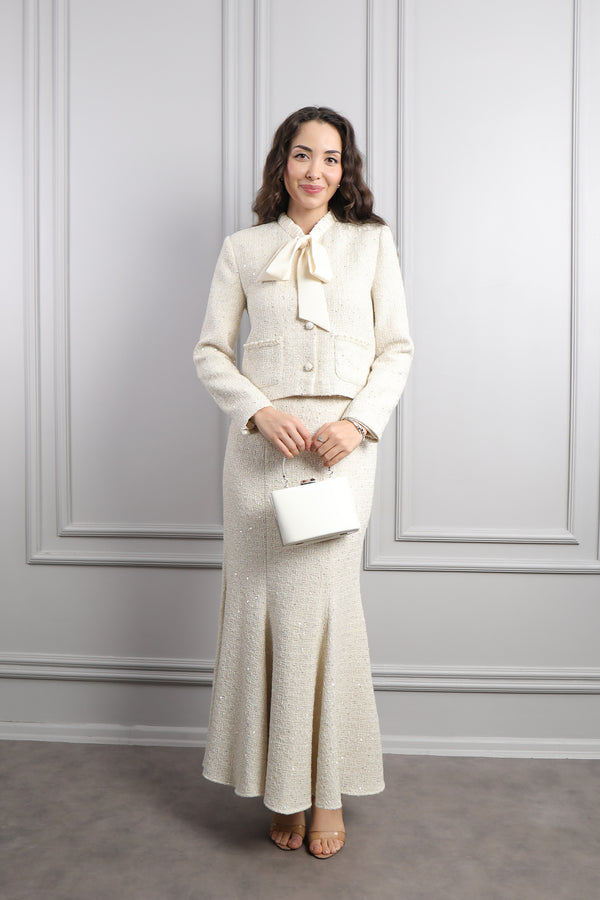 Yakası Bağlamalı Cepleri İnci İşlemeli Çanta Aksesuar Detaylı Tüvit Etek Takım Ekru