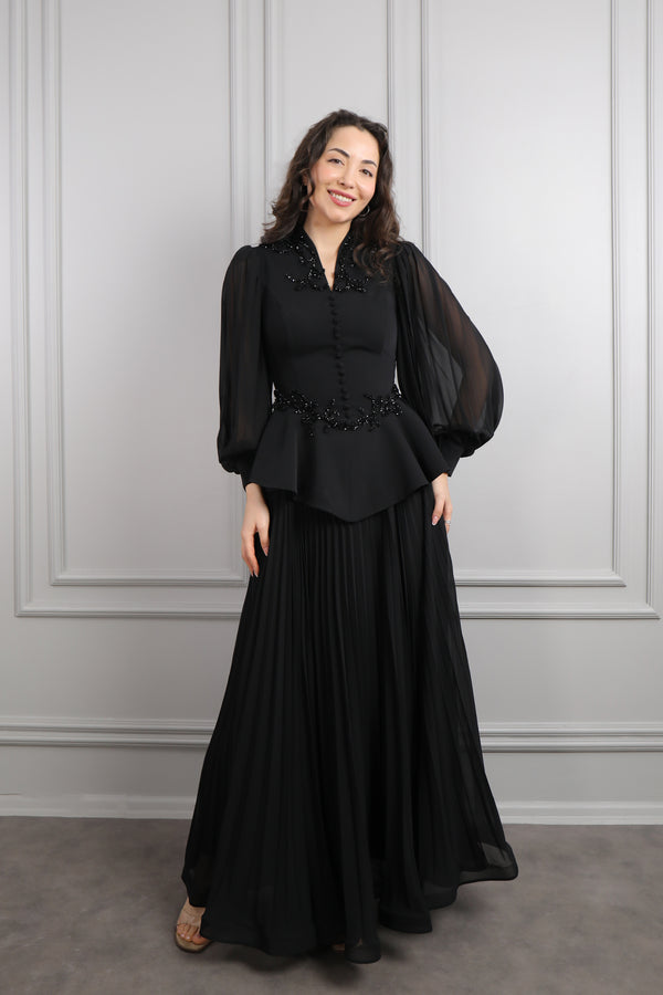 Önü Düğmeli Boncuk İşlemeli Pileli Etek Takım Siyah