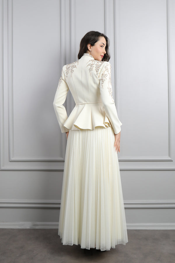 Ceketi Boncuk İşlemeli Belden Bağlamalı Pileli Etek Takım Ekru