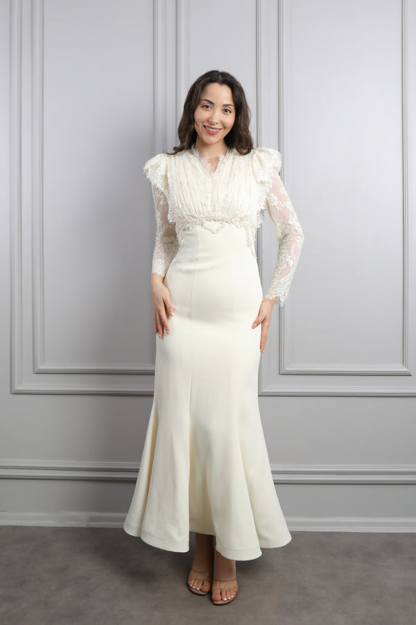 Üstü Dantelli Boncuk İşlemeli Elbise Ekru