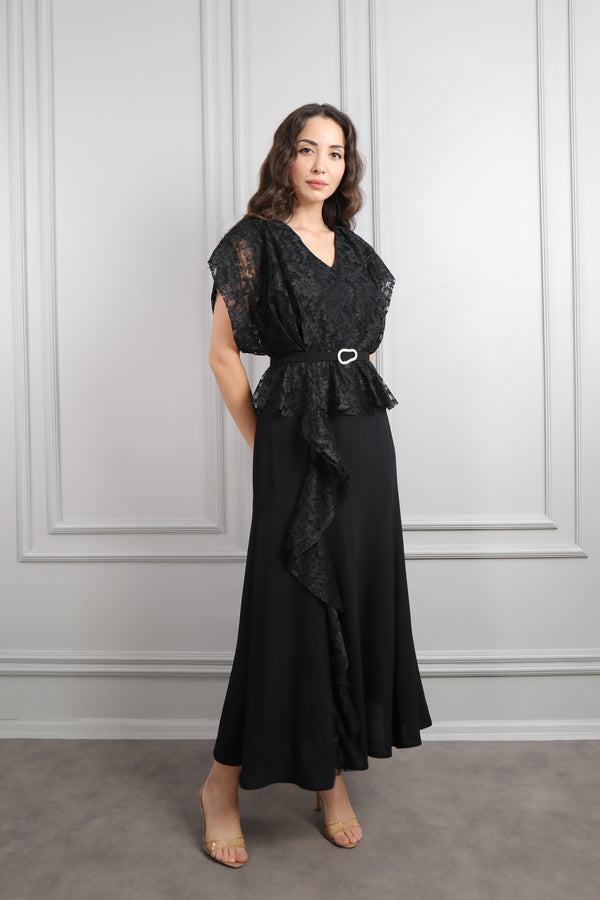 Yarasa Kol Beli Kemerli Dantel Detaylı Büyük Beden Elbise Siyah