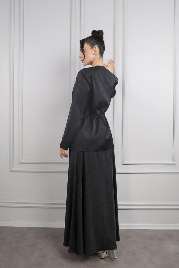 Ceketi Boncuk İşlemeli Desenli Beli Kuşaklı Büyük Beden Saten Etek Takım Siyah