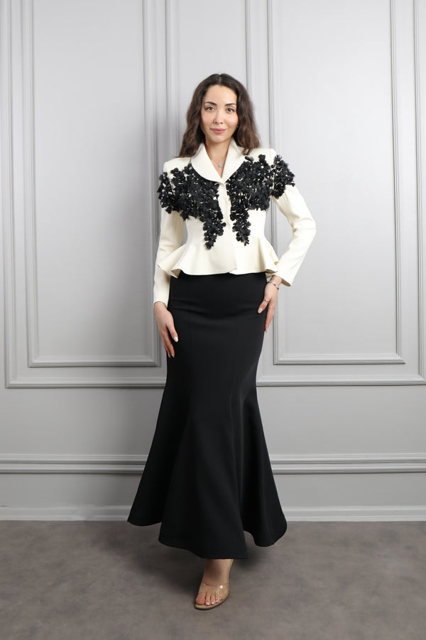 Ceketi İşlemeli Sırtı Bağlamalı Etek Takım Siyah-Ekru