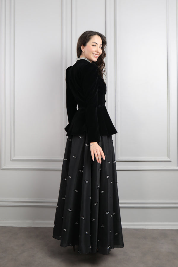 Ceketi Bağlamalı Taş İşlemeli Kadife Etek Takım Siyah