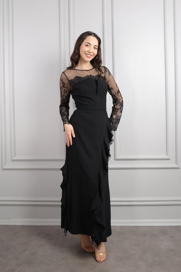 Kolları Transparan Dantel Detaylı ve Volanlı Büyük Beden Elbise Siyah
