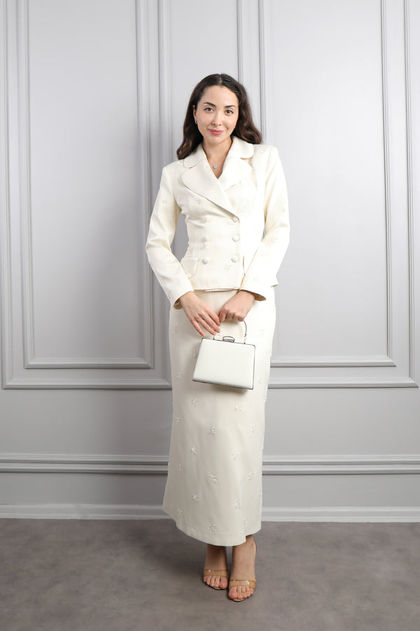 Önü Düğmeli Boncuk İşlemeli Çanta Aksesuar Detaylı Etek Takım Ekru