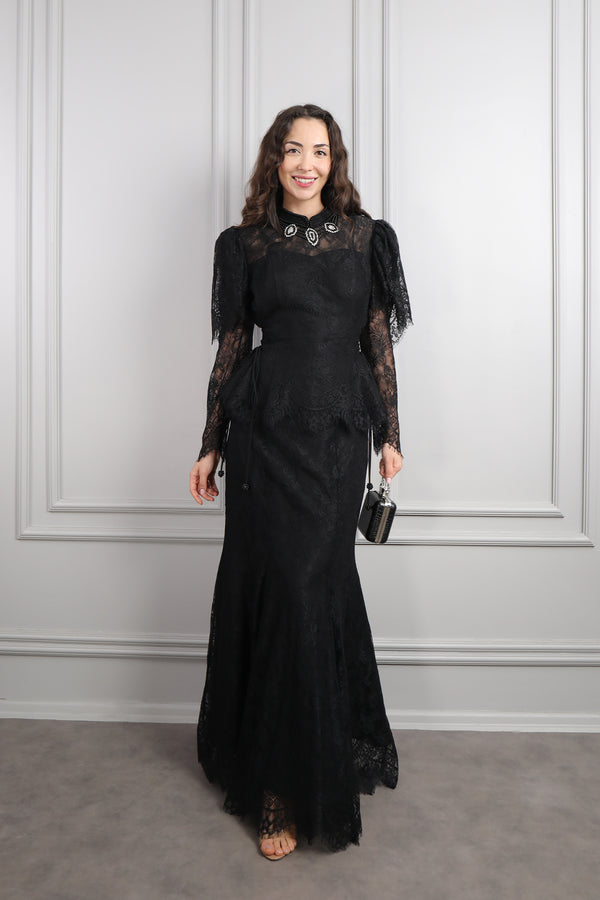 Hakim Yaka İnci İşlemeli Dantelli Etek Takım Siyah