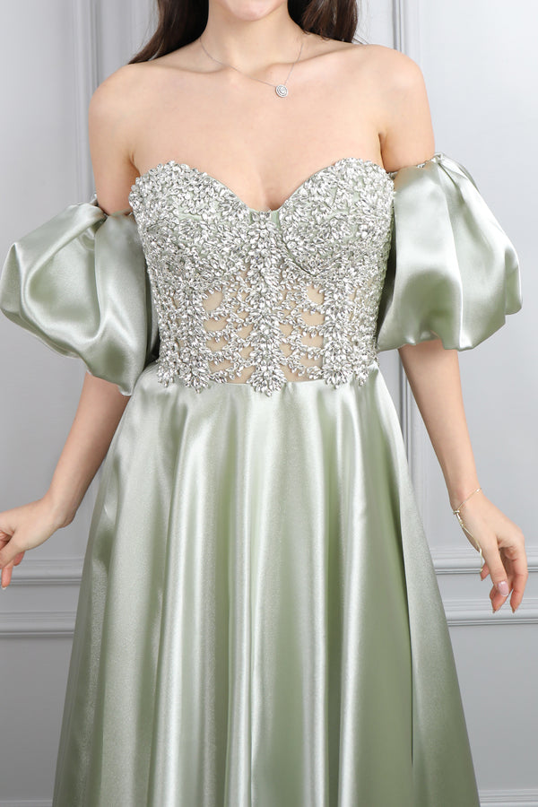 Straplez Taş Detaylı Kolları Hareketli Saten Abiye Çağla Yeşili