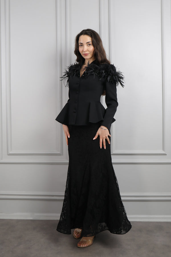 Omuzu Dantelli Tüy Detaylı Etek Takım Siyah