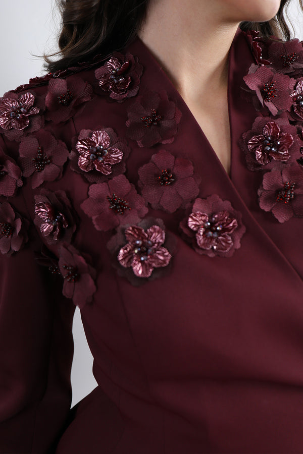 Omuzu Çiçek Detaylı Beli Kuşaklı Etek Takım Bordo