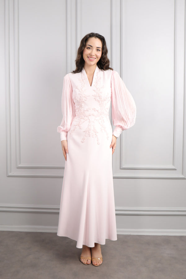 Önü Boncuk İşlemeli Balon Kol Elbise Pudra