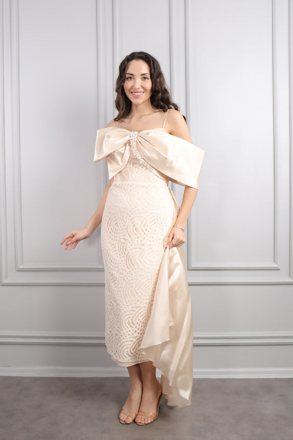 İnce Askılı Fiyonk Detaylı Drapeli Büyük Beden Midi Boy Abiye Gold