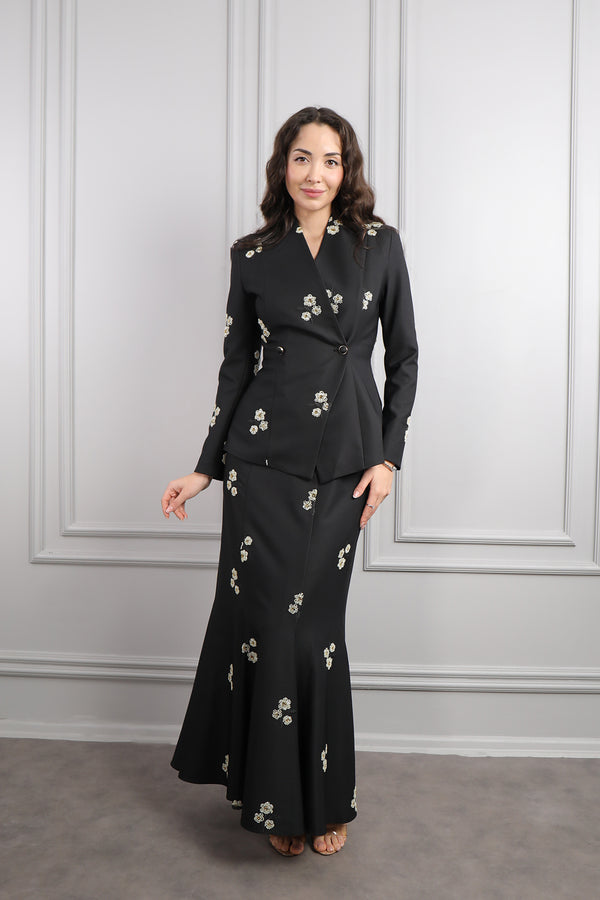 Boncuk İşlemeli Çanta Aksesuar Detaylı Etek Takım Siyah