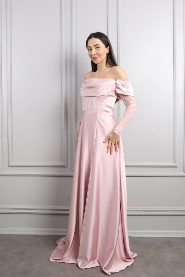 Kayık Yaka Dantel Detaylı Drapeli Saten Abiye Pudra