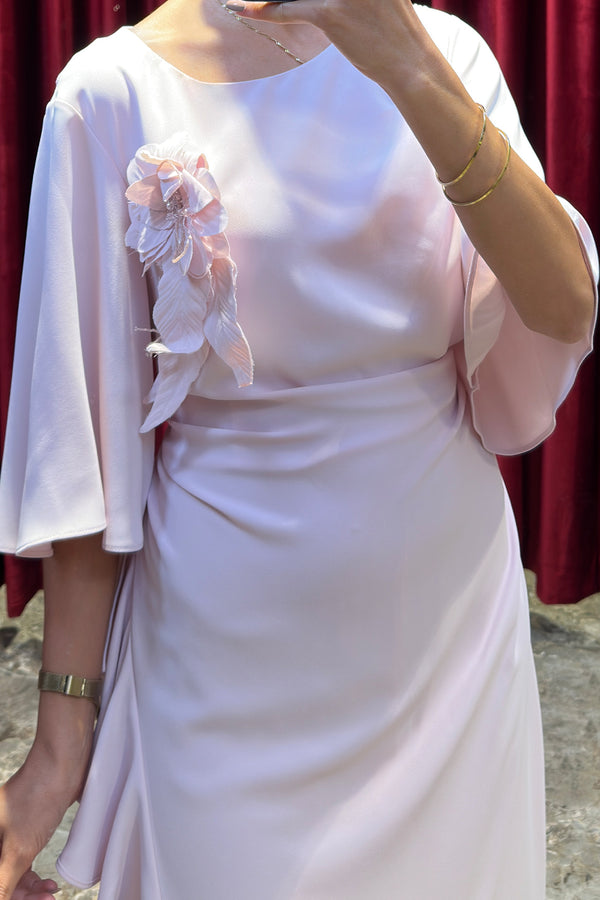Oval Yaka Yarasa Kollu Eteği Hareketli Elbise Pembe