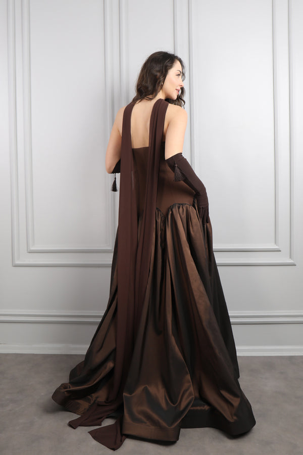 Straplez Eldiven Aksesuar Detaylı Abiye Kahve