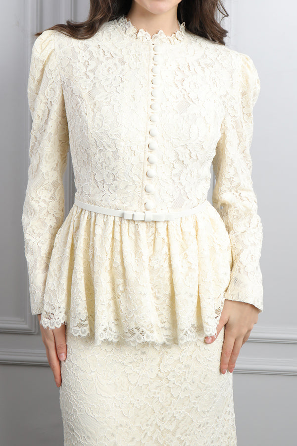 Önü Düğmeli Beli Kemerli Dantelli Etek Takım Ekru