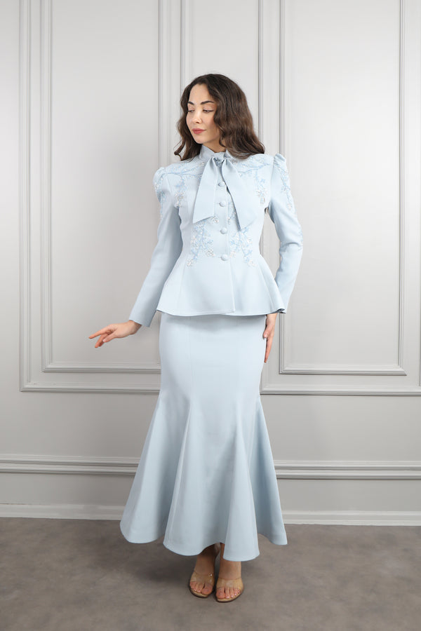 Yakası Bağlamalı Boncuk İşlemeli Etek Takım Mavi